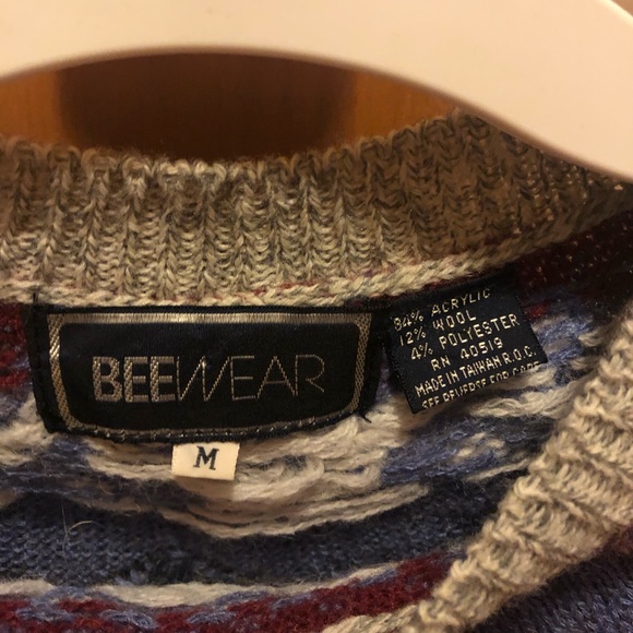 Ugly Sweater - Picture 3 of 4